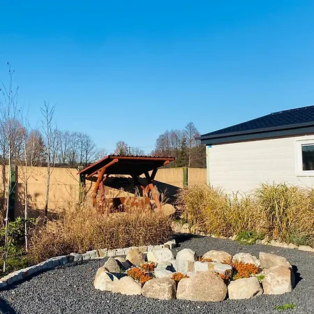 - Ferienhaus *